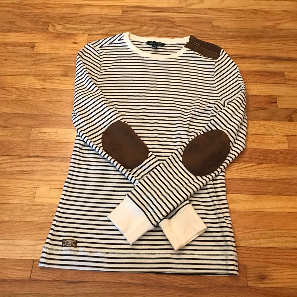 Fall Easential- Stripped with Elbow Decor